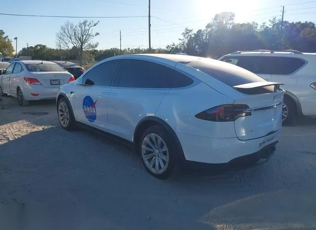 5YJXCBE23JF110636 2018 2018 Tesla Model X- 100D/75D/P100D 3