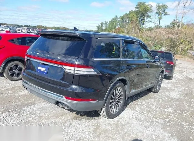 5LM5J7XC1LGL12568 2020 2020 Lincoln Aviator- Reserve 4