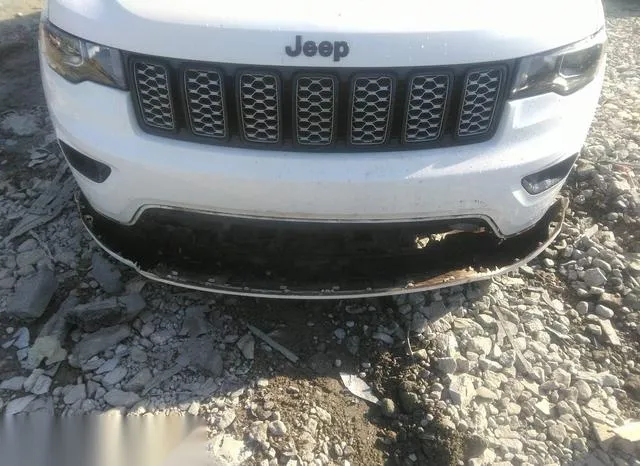 1C4RJFAG1JC119579 2018 2018 Jeep Grand Cherokee- Altitude 4X4 6