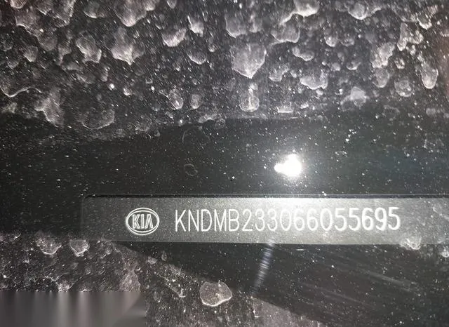 KNDMB233066055695 2006 2006 KIA Sedona- Ex/Lx 9