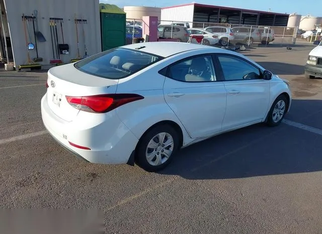 5NPDH4AE8GH721224 2016 2016 Hyundai Elantra- SE 4