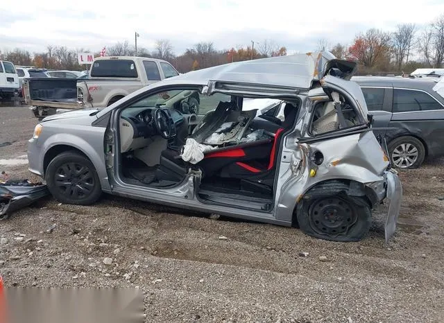 2C4RDGBG8GR209839 2016 2016 Dodge Grand Caravan- SE 3