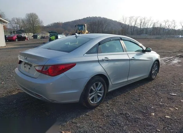 5NPEB4ACXBH126405 2011 2011 Hyundai Sonata- Gls 4