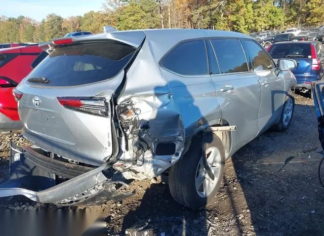 5TDZZRAH5MS035545 2021 2021 Toyota Highlander- LE 4