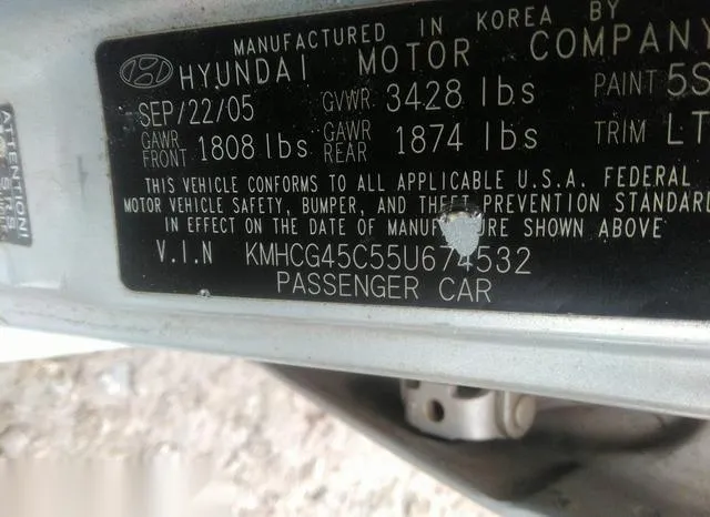 KMHCG45C55U674532 2005 2005 Hyundai Accent- Gls 9