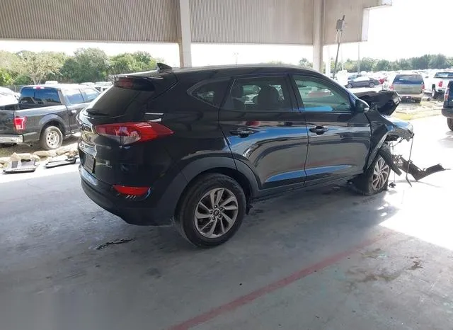 KM8J3CA44HU534360 2017 2017 Hyundai Tucson- Se Plus 4