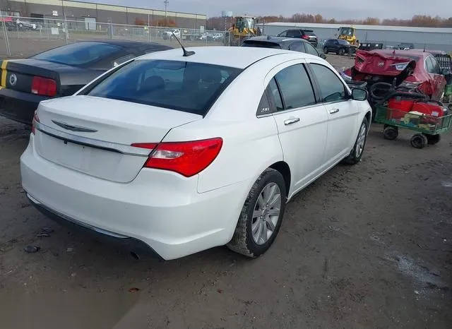 1C3CCBCG5EN159393 2014 2014 Chrysler 200- Limited 4