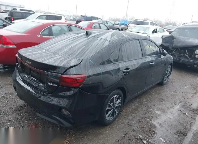 3KPF24AD6PE658114 2023 2023 KIA Forte- Lxs 4