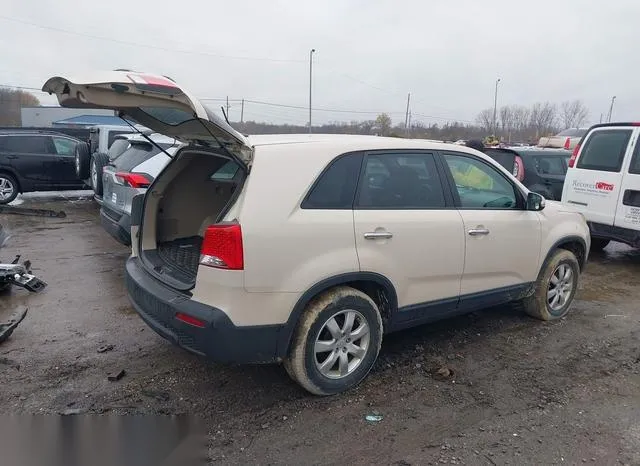 5XYKT3A11BG089499 2011 2011 KIA Sorento- LX 4