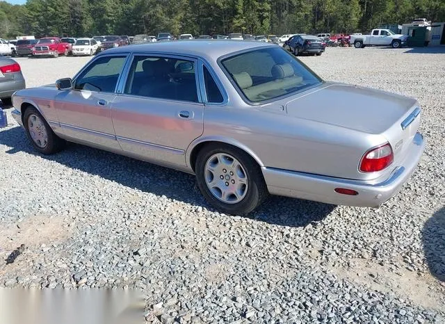 SAJDA24C01LF25904 2001 2001 Jaguar XJ8- Vanden Plas 3