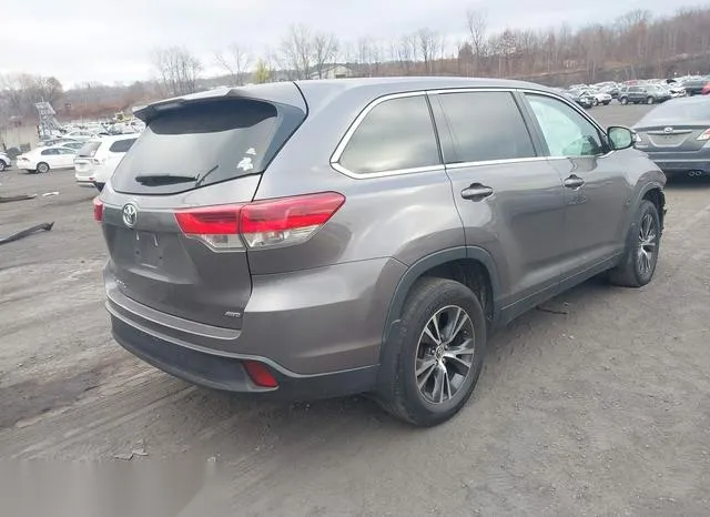 5TDBZRFH2KS960940 2019 2019 Toyota Highlander- LE 4