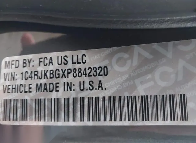 1C4RJKBGXP8842320 2023 2023 Jeep Grand Cherokee- L Limited 4X4 9