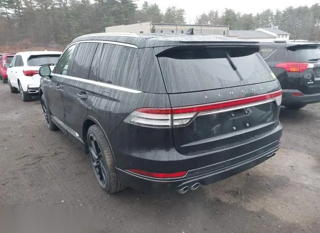 5LM5J7XC9MGL06129 2021 2021 Lincoln Aviator- Reserve 3