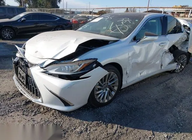 58AEZ1B17NU132071 2022 2022 Lexus ES- 350 Luxury 2