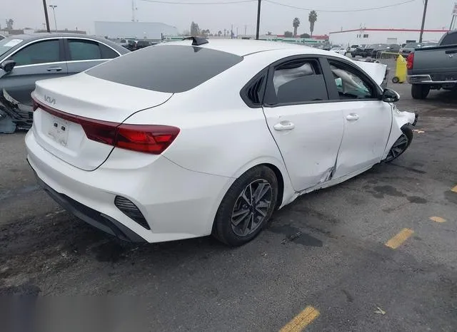 3KPF24AD9NE485976 2022 2022 KIA Forte- Lxs 4