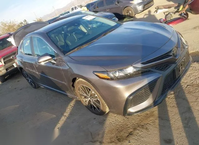 4T1G11AK8RU887561 2024 2024 Toyota Camry- SE 1