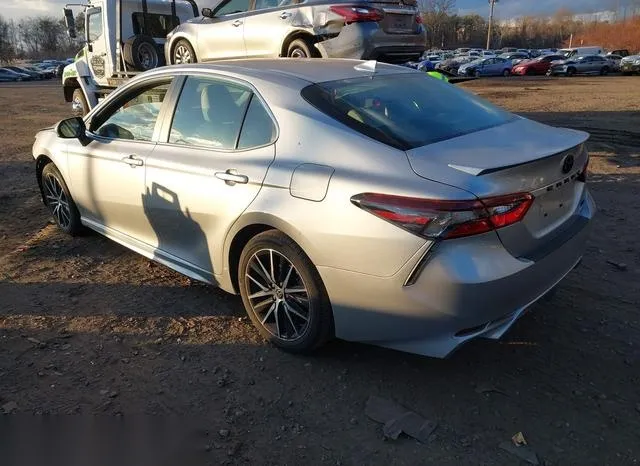 4T1G11BK1MU025595 2021 2021 Toyota Camry- Se Awd 3