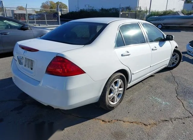 1HGCM56397A020799 2007 2007 Honda Accord- 2-4 SE 4