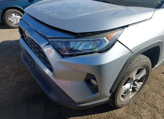 2T3W1RFV7KW026687 2019 2019 Toyota RAV4- Xle 6