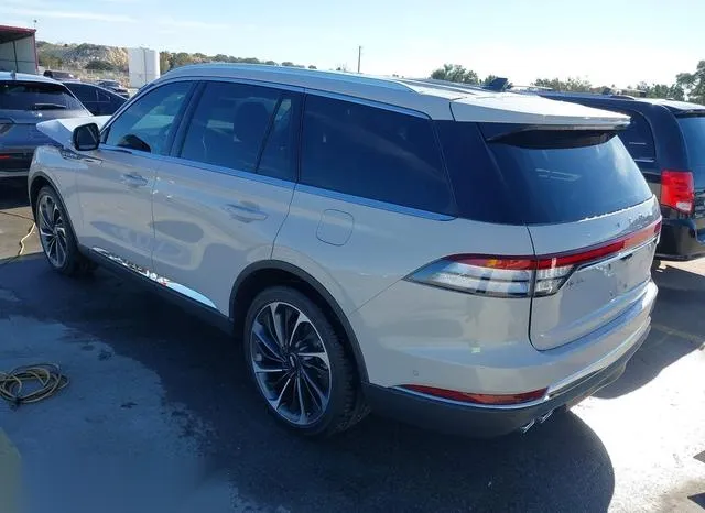 5LM5J7XC0RGL07306 2024 2024 Lincoln Aviator- Reserve 3