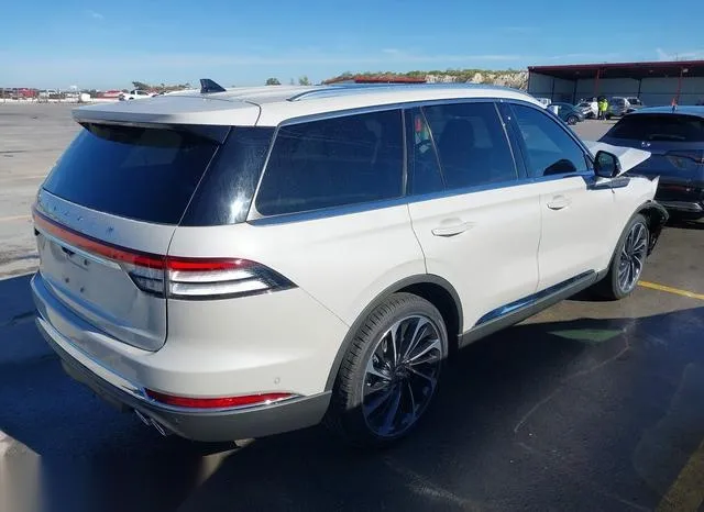 5LM5J7XC0RGL07306 2024 2024 Lincoln Aviator- Reserve 4