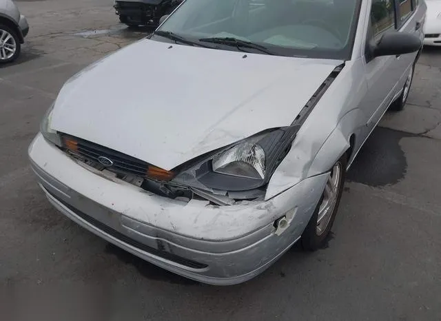 1FAFP34Z04W121099 2004 2004 Ford Focus- SE 6