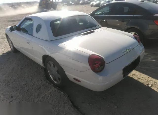 1FAHP60A12Y104002 2002 2002 Ford Thunderbird 3