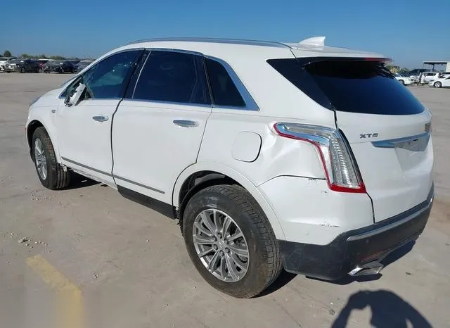 1GYKNBRSXHZ190093 2017 2017 Cadillac XT5- Luxury 3