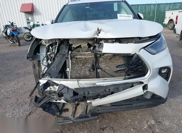 5TDBZRBH6NS249705 2022 2022 Toyota Highlander- LE 6