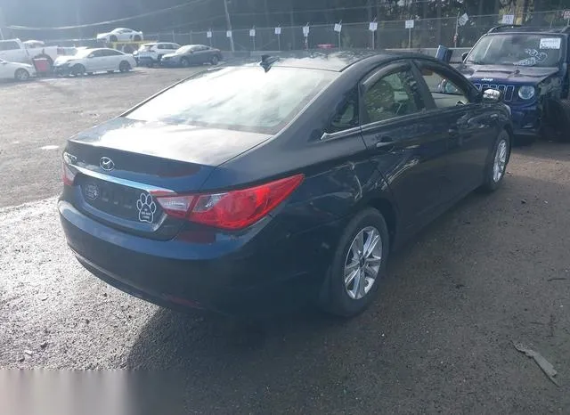 5NPEB4AC4DH564016 2013 2013 Hyundai Sonata- Gls 4