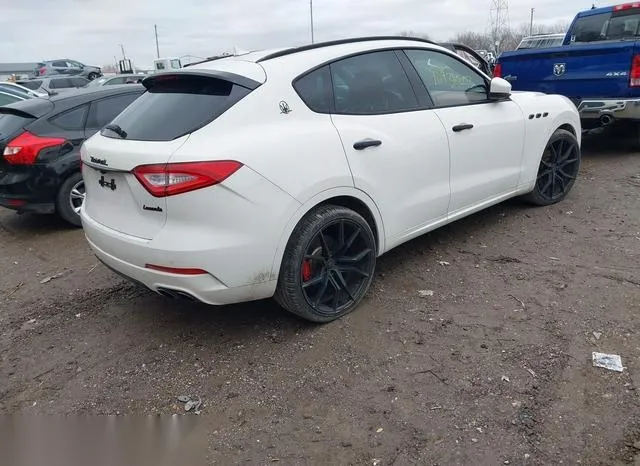 ZN661XUL0HX250697 2017 2017 Maserati Levante 4