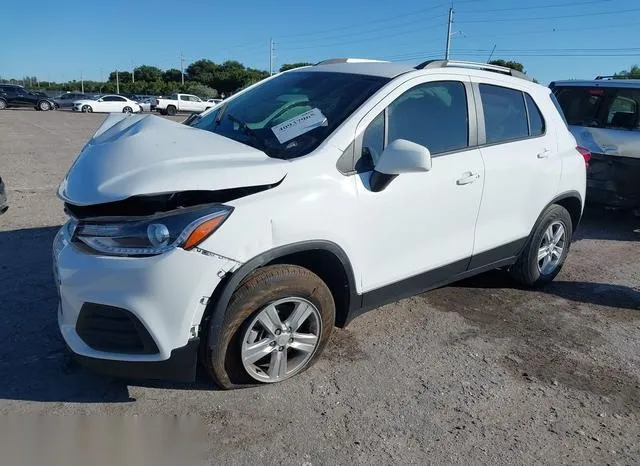 KL7CJPSM3NB566259 2022 2022 Chevrolet Trax- Awd Lt 2