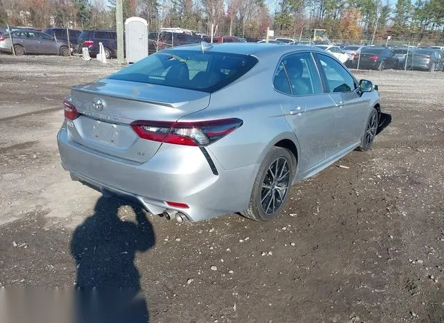 4T1G11AK6NU040838 2022 2022 Toyota Camry- SE 4