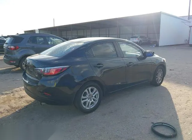 3MYDLBYV0JY315684 2018 2018 Toyota Yaris- Ia 4