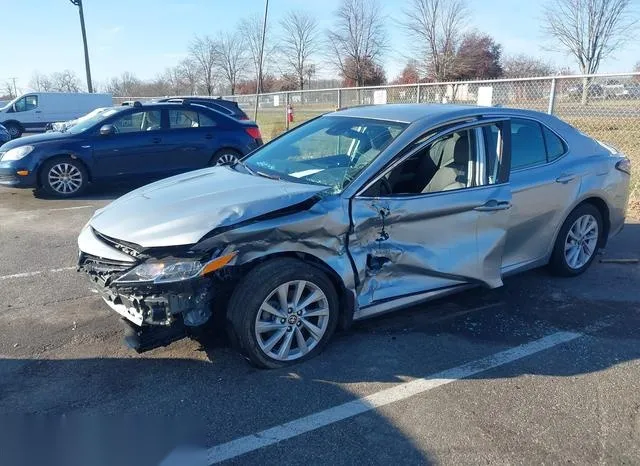 4T1C11BK3NU066651 2022 2022 Toyota Camry- Le Awd 6