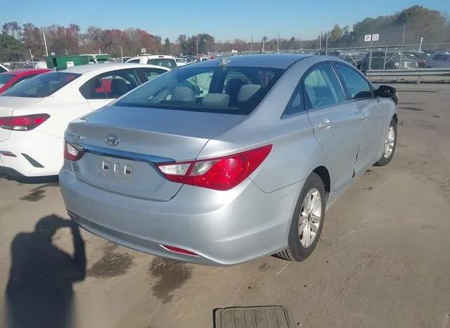 5NPEB4AC2DH695042 2013 2013 Hyundai Sonata- Gls 4