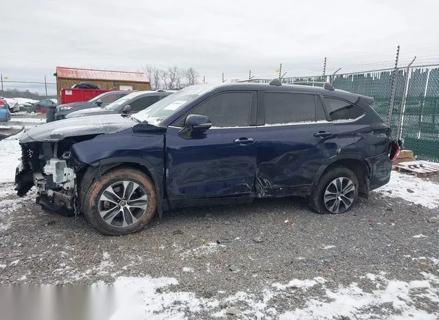 5TDGZRBH1MS142551 2021 2021 Toyota Highlander- Xle 6