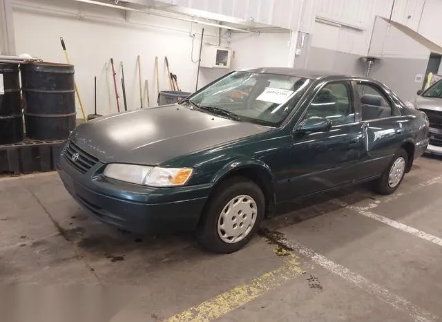 JT2BG22K1W0262223 1998 1998 Toyota Camry- LE 2