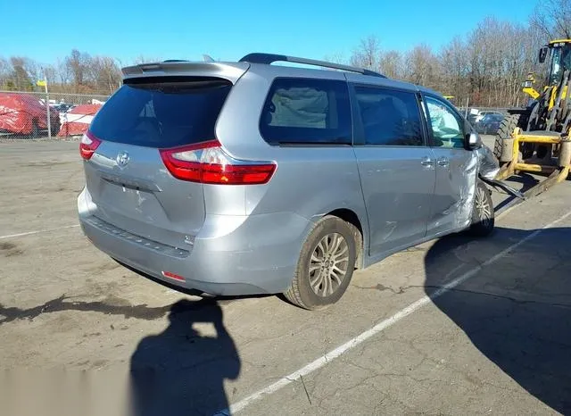 5TDYZ3DC6JS911110 2018 2018 Toyota Sienna- Xle 8 Passenger 4