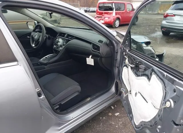 19XZE4F12KE019076 2019 2019 Honda Insight- LX 5