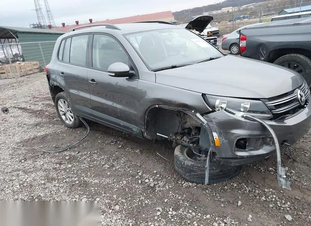 WVGBV7AX4JK005668 2018 2018 Volkswagen Tiguan- Limited 2-0T 6