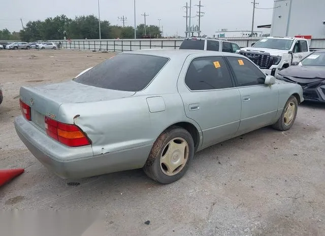 JT8BH28F1W0130110 1998 1998 Lexus LS- 400 4