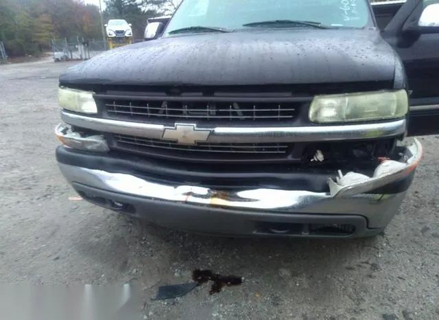 2GCEK19T921246085 2002 2002 Chevrolet Silverado 1500- LS 6