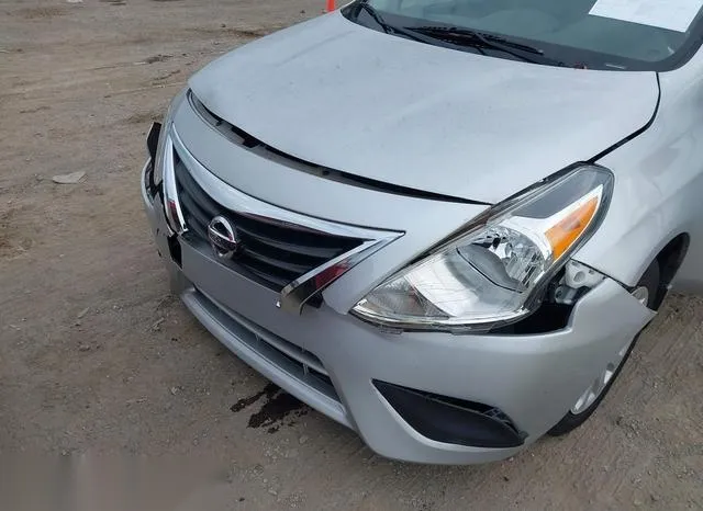 3N1CN7AP7JL888076 2018 2018 Nissan Versa- 1-6 S- 6