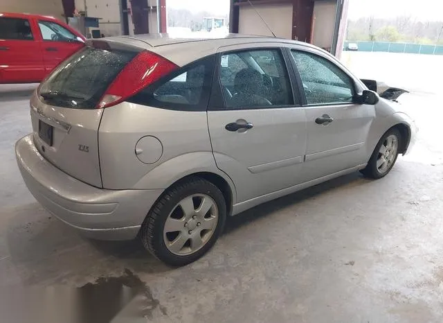 3FAFP37392R229809 2002 2002 Ford Focus- ZX5 4