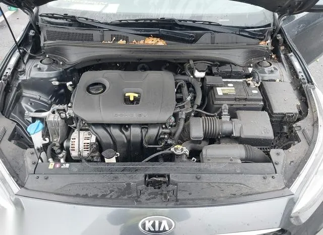 3KPF24AD9ME311646 2021 2021 KIA Forte- Lxs 10