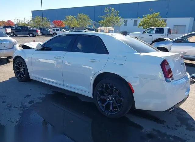 2C3CCABT5KH602364 2019 2019 Chrysler 300- 300S 3