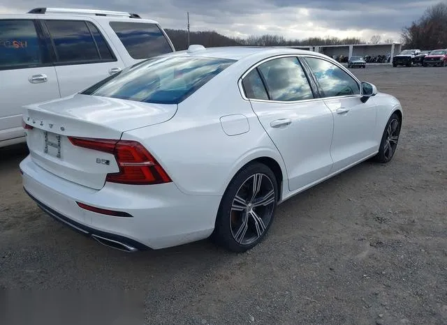 7JRL12TL5NG188137 2022 2022 Volvo S60- B5 Inscription 4