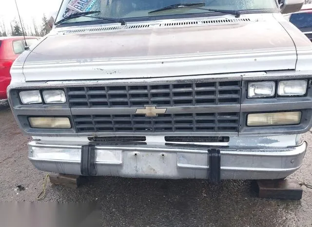 1GBEG25K8N7106027 1992 1992 Chevrolet G20 6