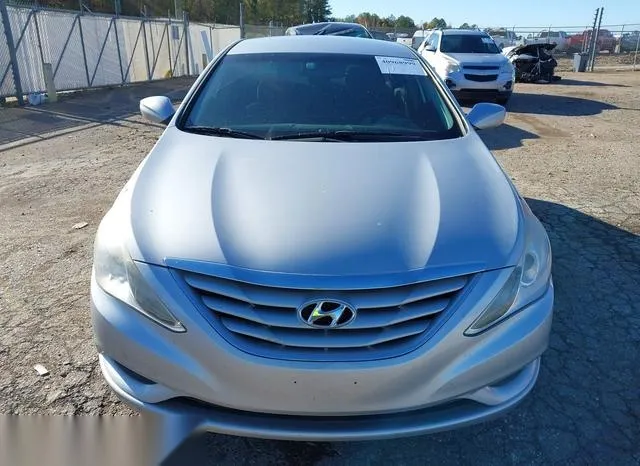 5NPEB4AC3CH369622 2012 2012 Hyundai Sonata- Gls 6